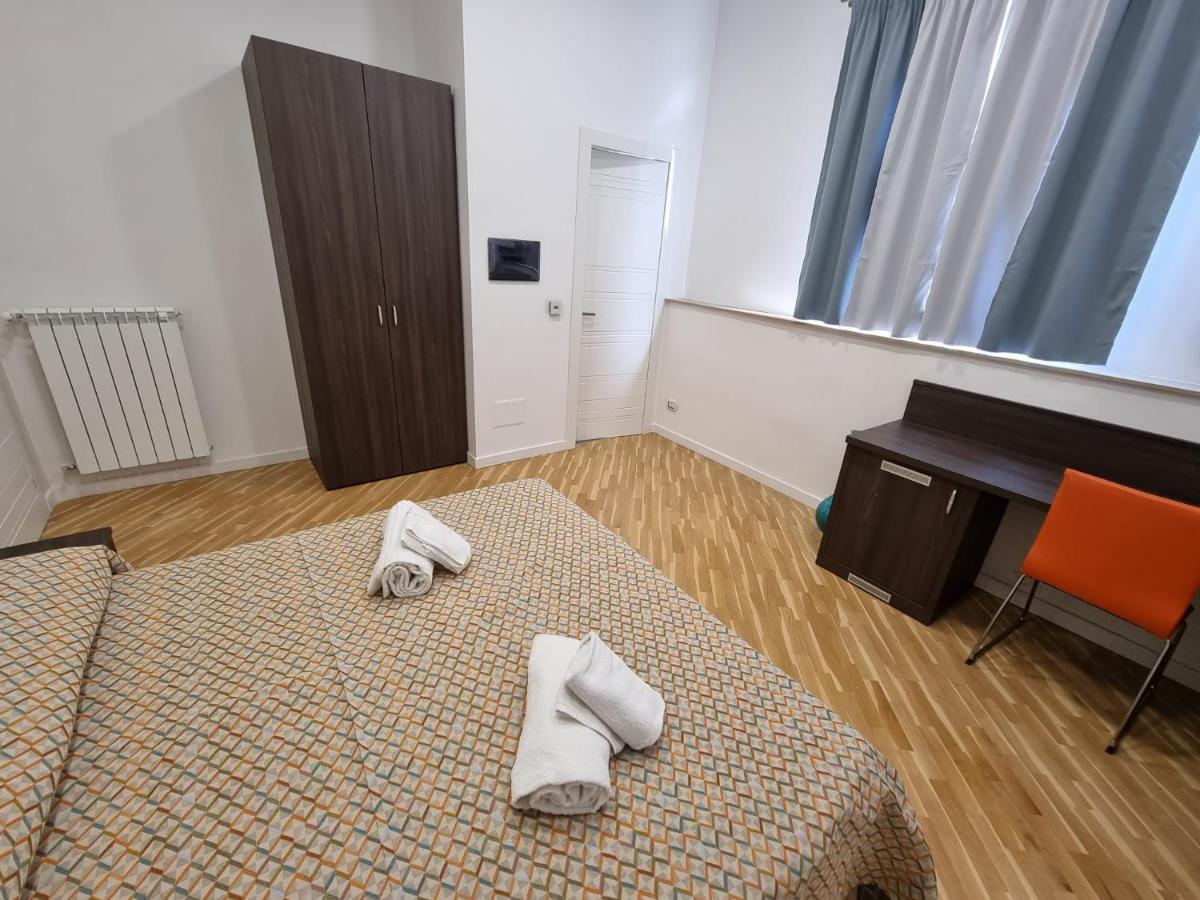 Barbaja Suites In Street Toledo 205 Neapol Zewnętrze zdjęcie