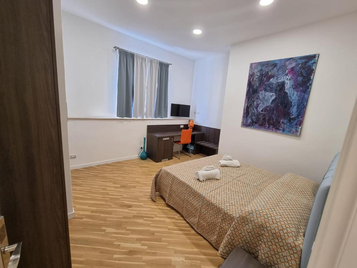 Barbaja Suites In Street Toledo 205 Neapol Zewnętrze zdjęcie