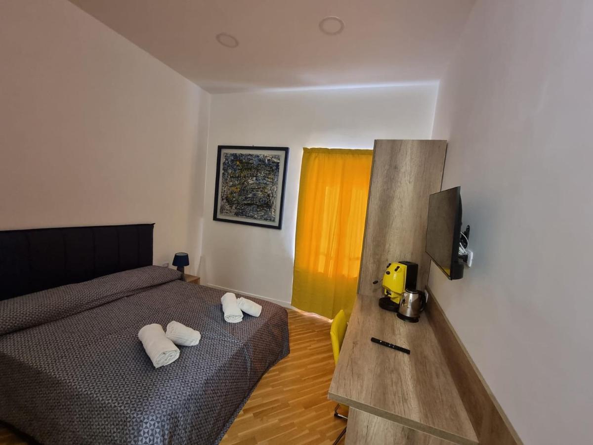 Barbaja Suites In Street Toledo 205 Neapol Zewnętrze zdjęcie
