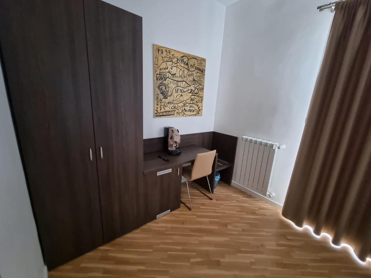 Barbaja Suites In Street Toledo 205 Neapol Zewnętrze zdjęcie