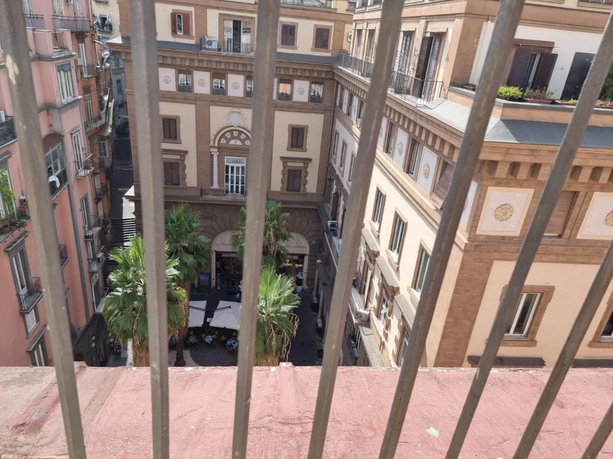 Barbaja Suites In Street Toledo 205 Neapol Zewnętrze zdjęcie