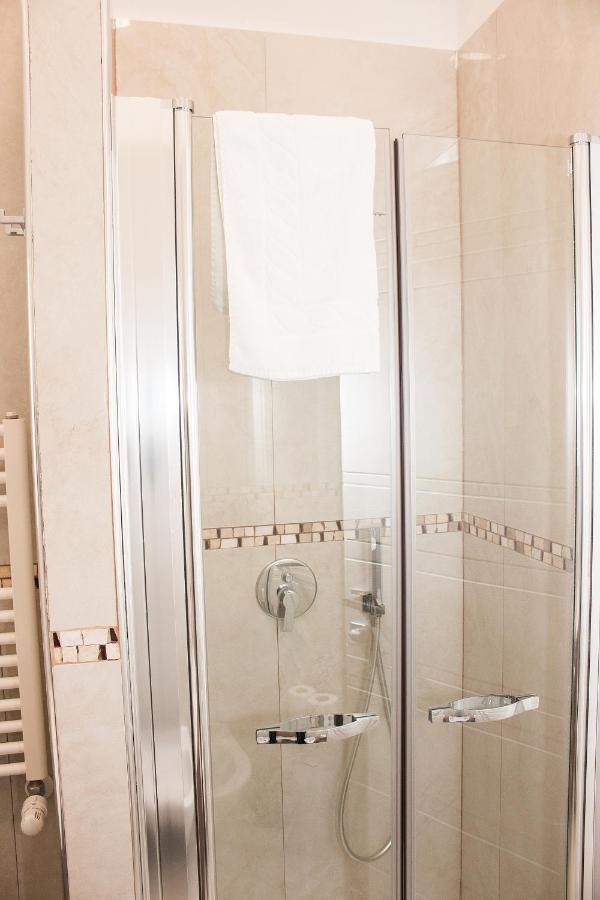 Barbaja Suites In Street Toledo 205 Neapol Zewnętrze zdjęcie
